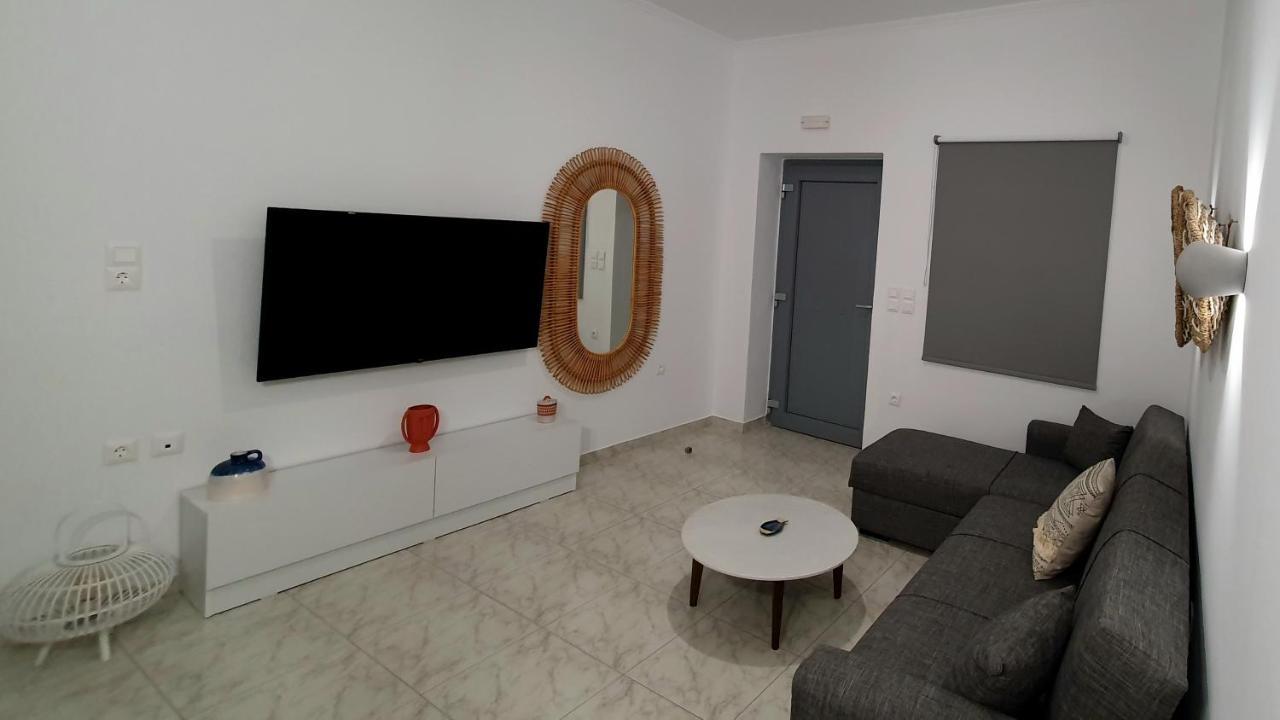 Alexandra'S Boutique House Apartment Triovasalos Ngoại thất bức ảnh